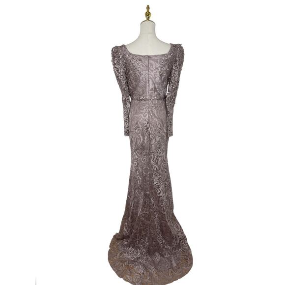 Mac Duggal 11187 Embroidered Applique Shoulder Detail Trumpet Gown Size 4 $698 - Picture 4 of 5